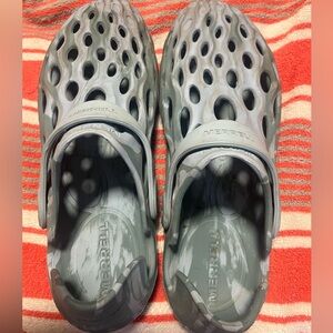 Merrell Gray Ventilated Clogs
